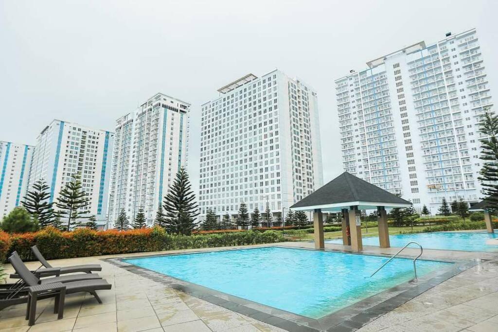 A2J Executive Studio Suite Near Skyranch & Malls Tagaytay Tagaytay City Zewnętrze zdjęcie